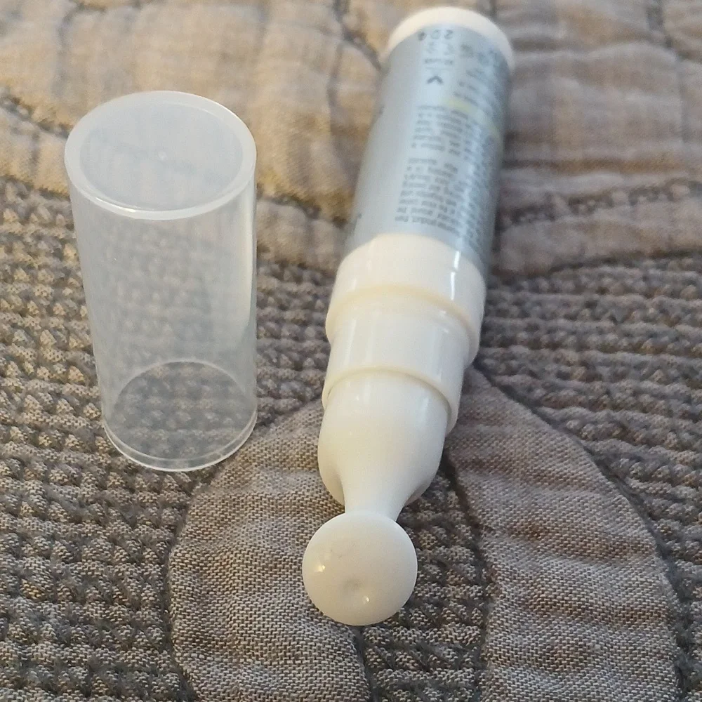 Anti-Wrinkle Eye Treatment - Picture 2 of 4